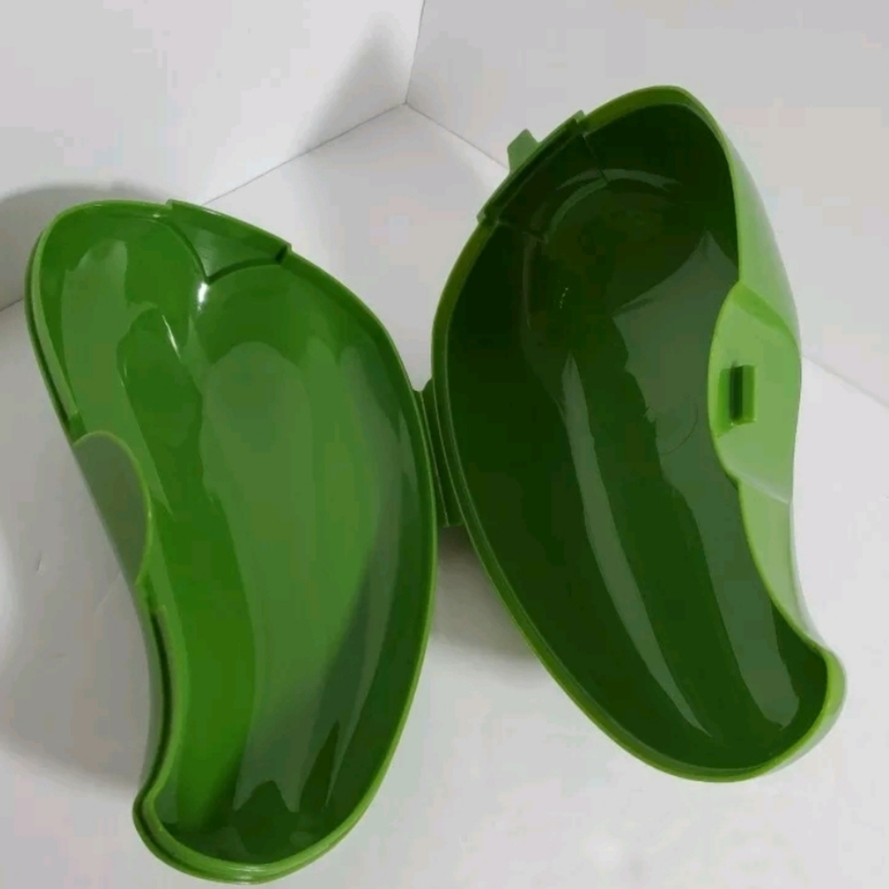 Tupperware Pepper keeper New - Picture 4 of 4